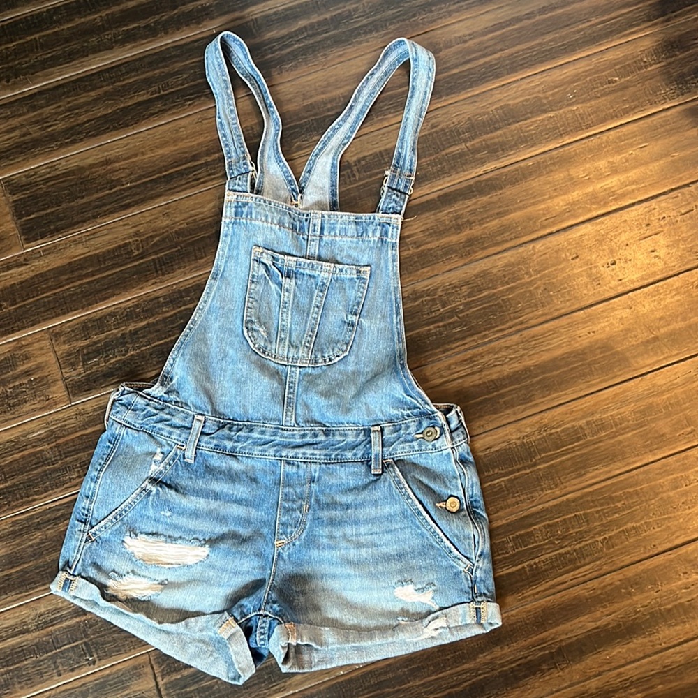 Overall shorts!
